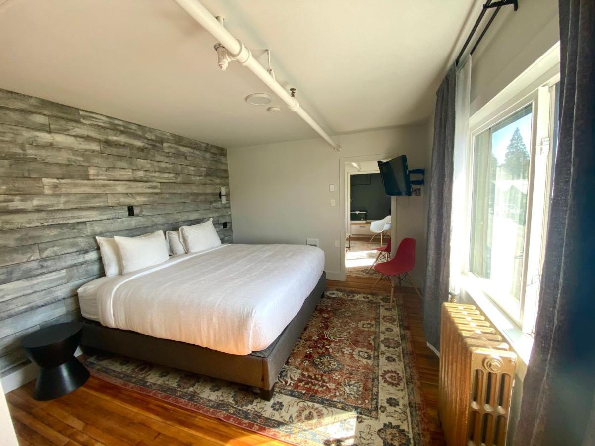 The Maq Hotel Tofino Exterior photo